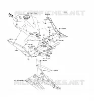 CACHE LAT&Eacute;RAL/GARDE CHAINE pour Kawasaki ER-6N 2008