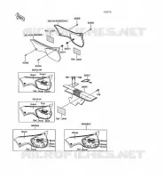 CACHE LAT&Eacute;RAL/GARDE CHAINE pour Kawasaki KLR600 1991