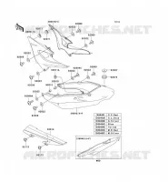 CACHE LAT&Eacute;RAL/GARDE CHAINE pour Kawasaki ZR-7S 2004