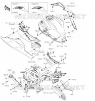 CACHE LAT&Eacute;RAL/GARDE CHAINE pour Kawasaki VERSYS 650 2023